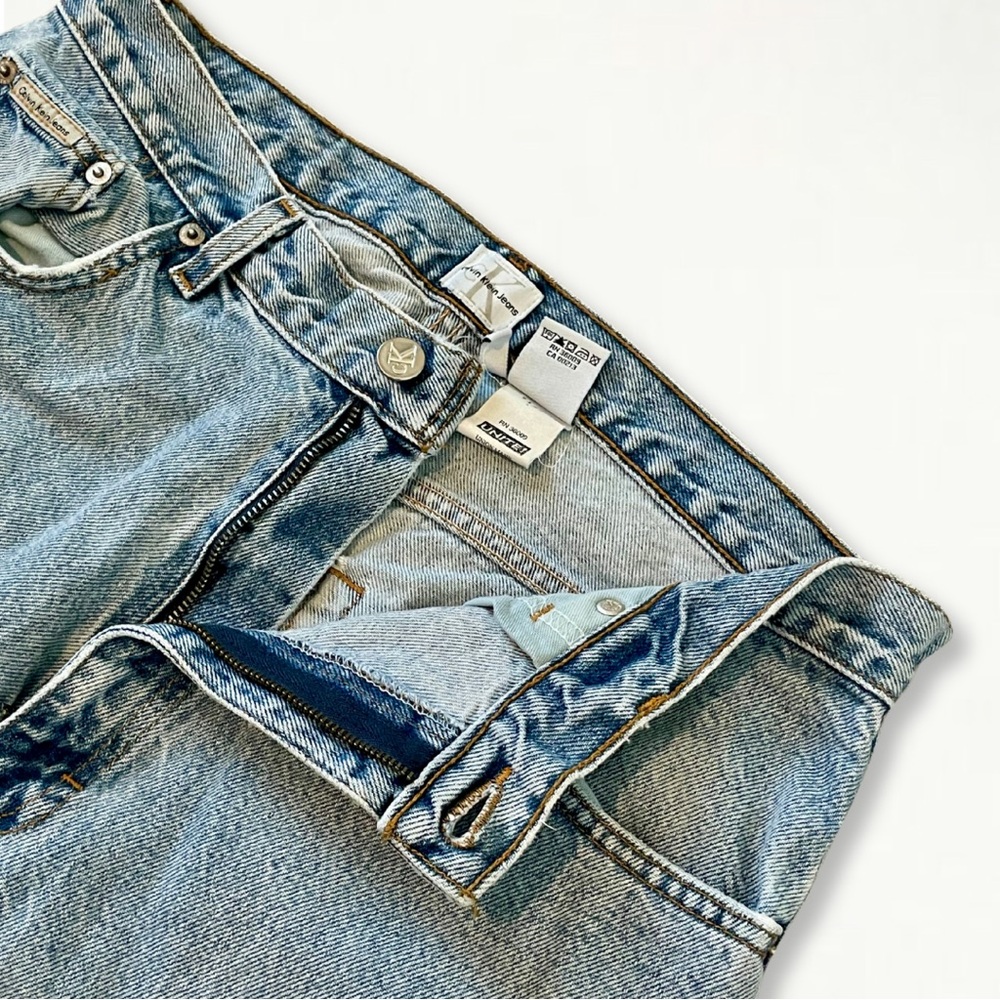 Vintage 90s Light Wash Calvin Klein Denim Jeans Size 32 - Picture 7 of 16